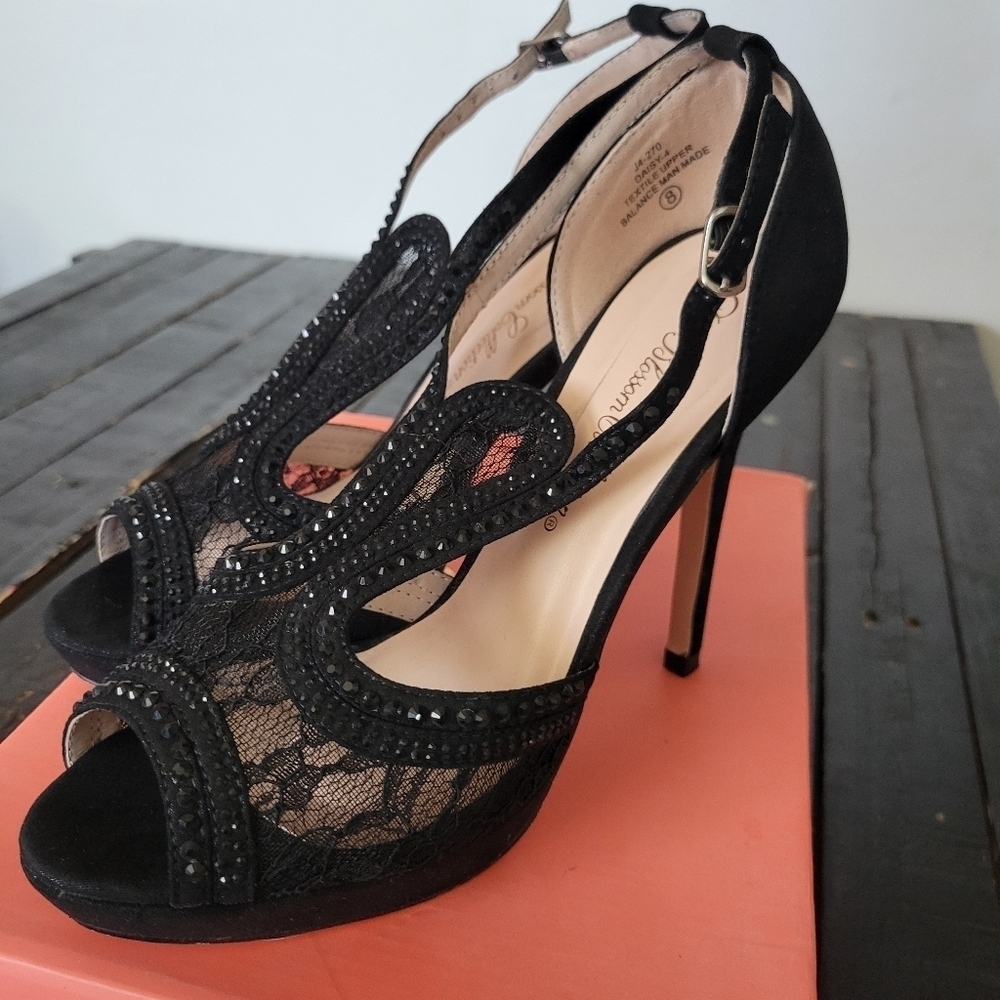 De Blossom Collection Women's 8 Black Lace Rhinestone Pumps Heels 5" Sexy GNO